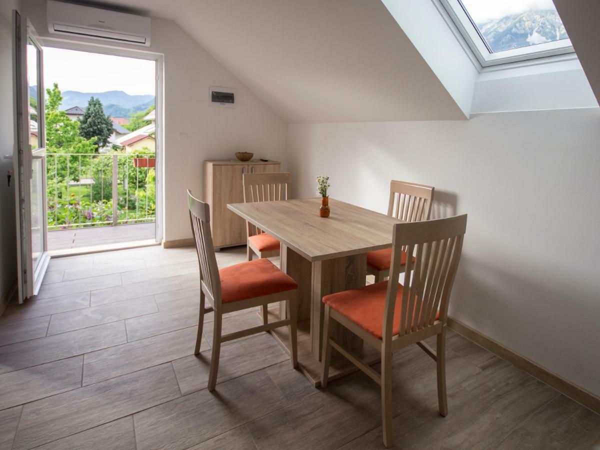 Apartment Marjetka Zirovnica 外观 照片