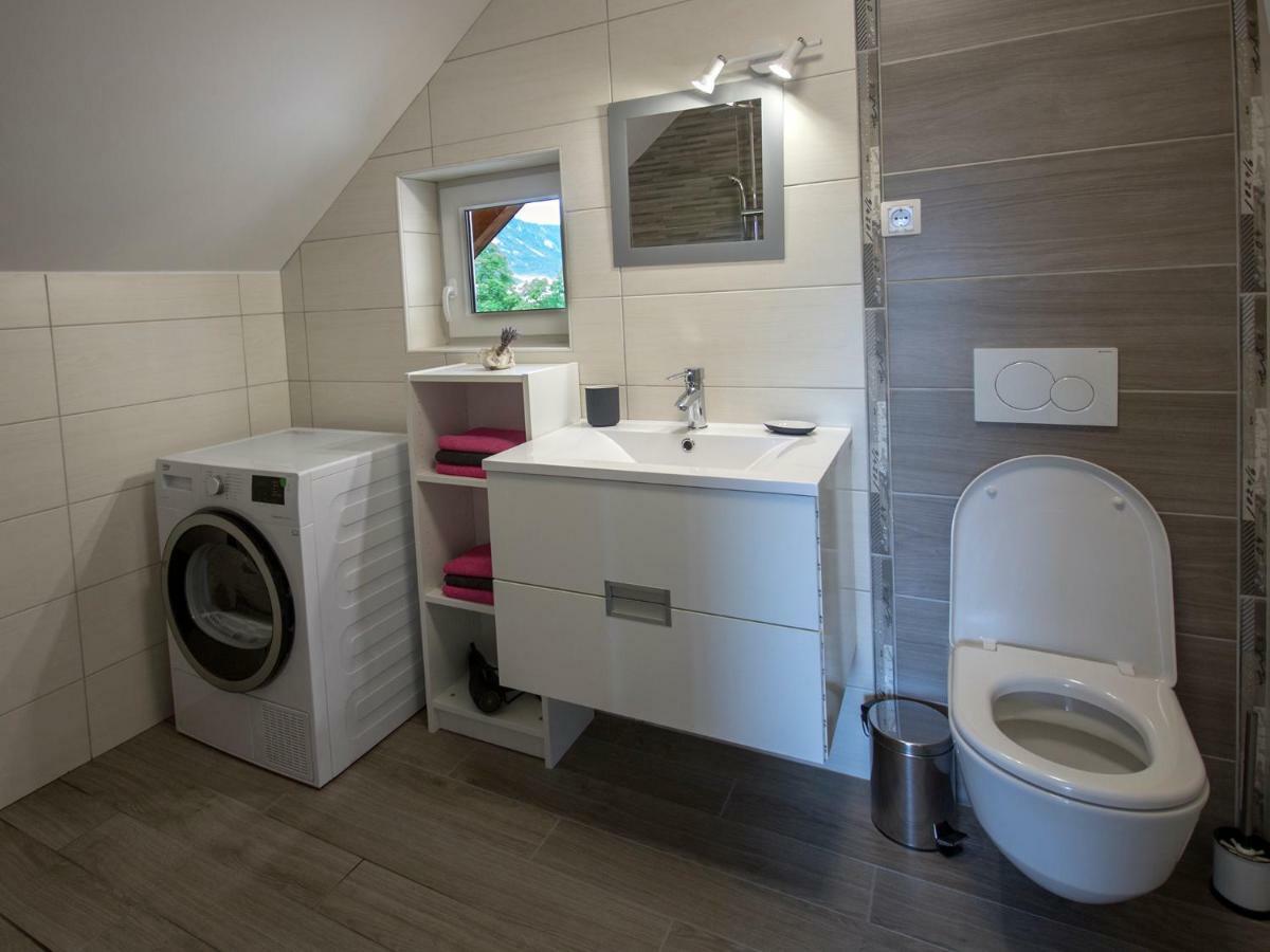 Apartment Marjetka Zirovnica 外观 照片