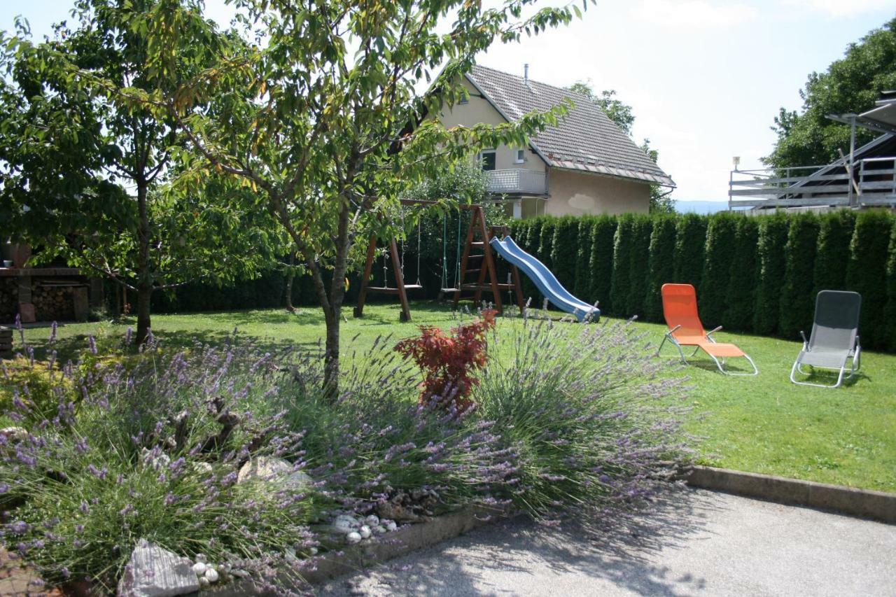 Apartment Marjetka Zirovnica 外观 照片